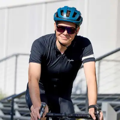 Erfahrung George Revesz | JobRad Erfahrung George Revesz | JobRad